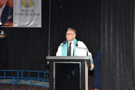 Fakültemizde Mezuniyet Coşkusu